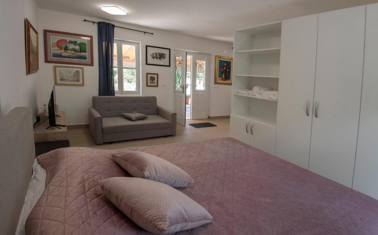 Studio Apartman Roza สตอน ภายนอก รูปภาพ
