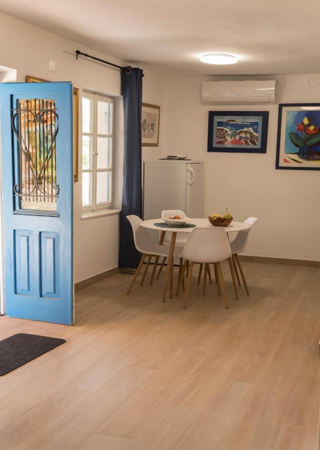 Studio Apartman Roza สตอน ภายนอก รูปภาพ