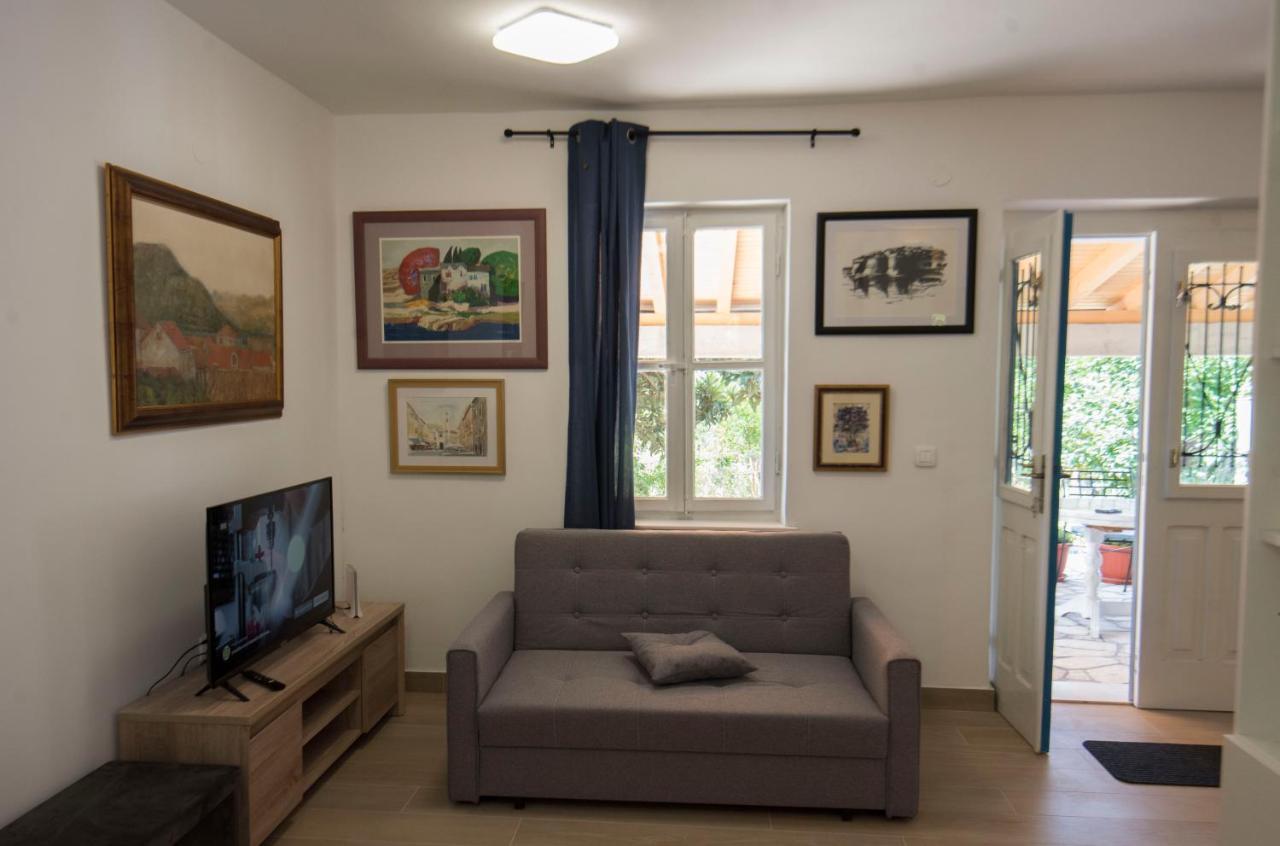 Studio Apartman Roza สตอน ภายนอก รูปภาพ